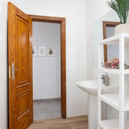 Eden B01 Surfy Stylish Bed&coffee Πανσιόν